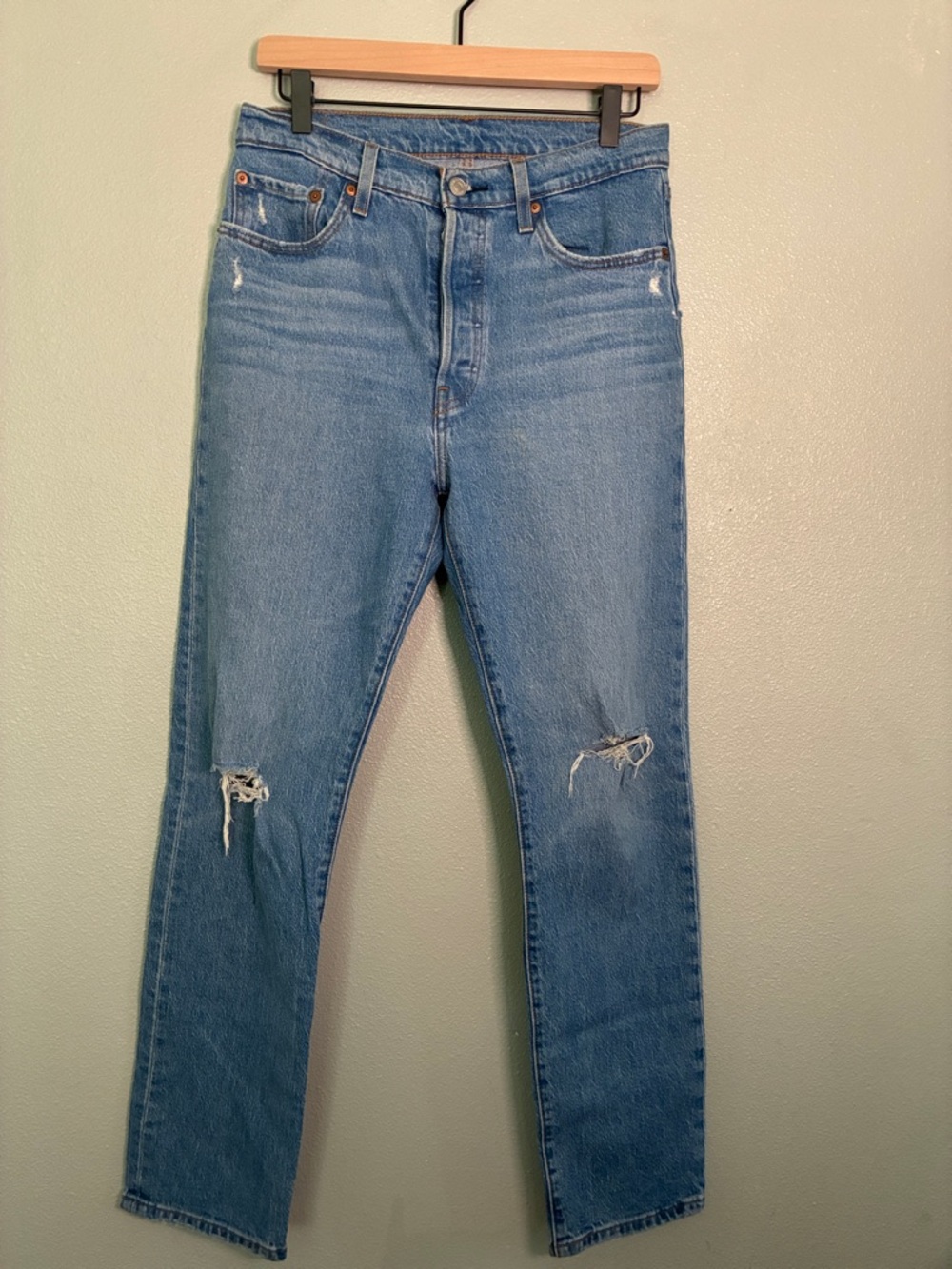 Levi’s High Rise Button Fly Straight Leg Jeans Women’s 30 Distressed Denim